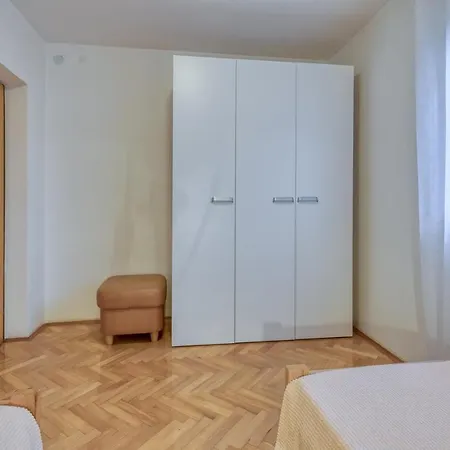 Ana Coki Apartment